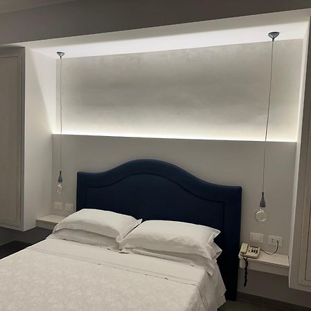 Hotel Mediterraneo Roccella Ionica Kültér fotó