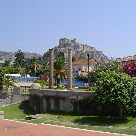 Hotel Mediterraneo Roccella Ionica Kültér fotó