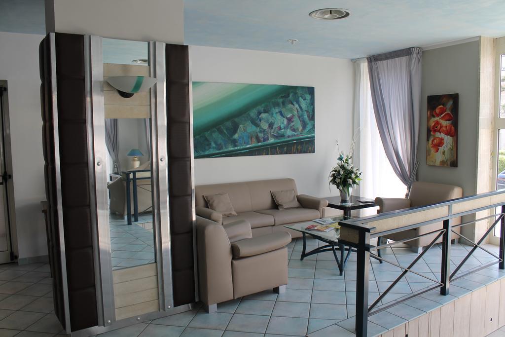 Hotel Mediterraneo Roccella Ionica Kültér fotó