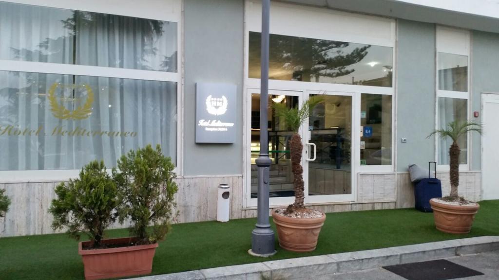 Hotel Mediterraneo Roccella Ionica Kültér fotó