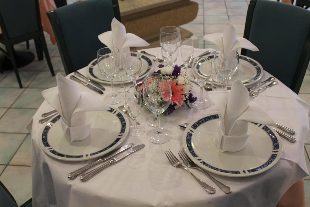 Hotel Mediterraneo Roccella Ionica Kültér fotó